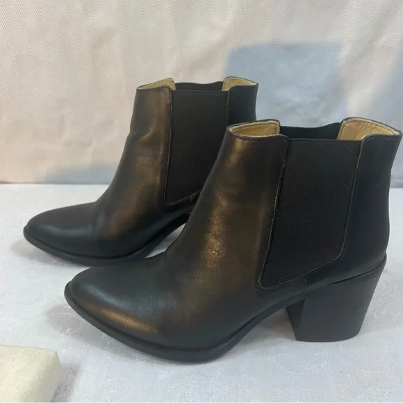 Nisolo Black Chelsea Leather Heeled Pull On Ankle Boots Dust Bag Included 9 - Picture 5 of 8